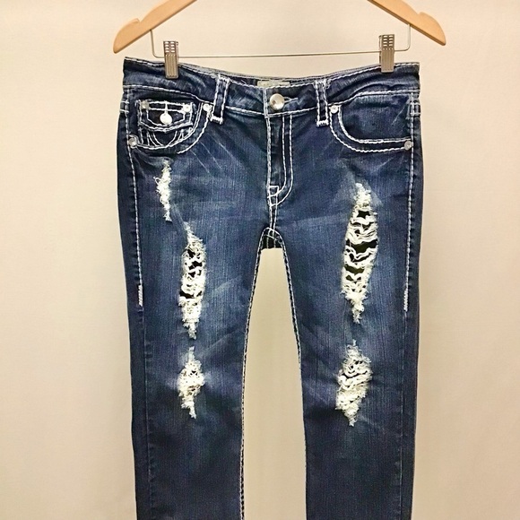 L.A. Idol 11 Cropped Capri Jeans Low Rise Embellished Flap Pockets Distressed - Picture 4 of 10